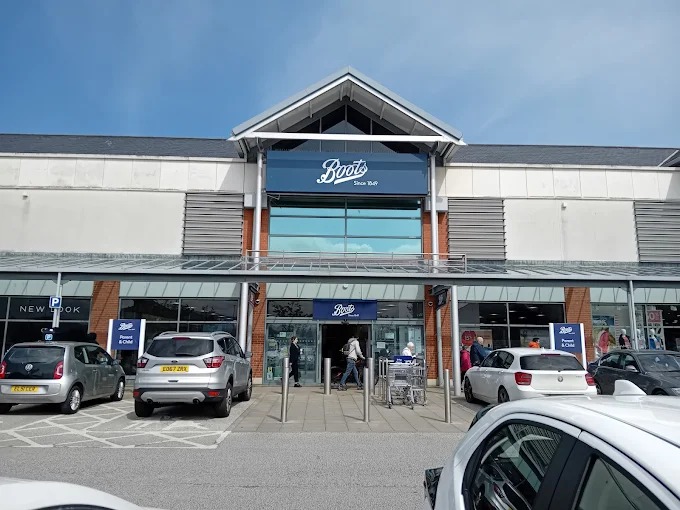 Boots Shopping | Store
