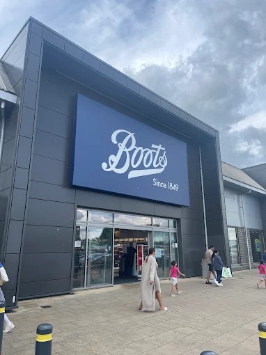 Boots Shopping | Store