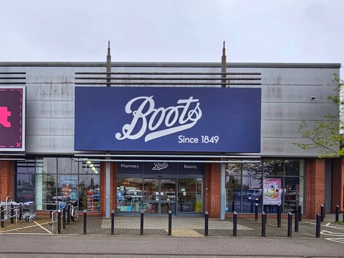 Boots Shopping | Store