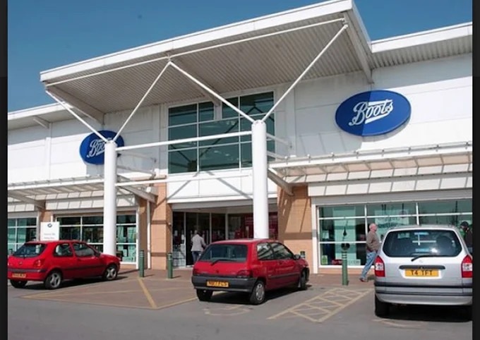Boots Shopping | Store
