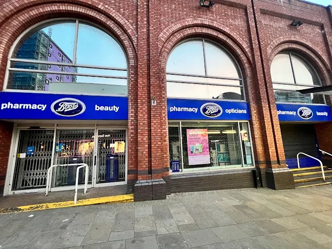 Boots Shopping | Store