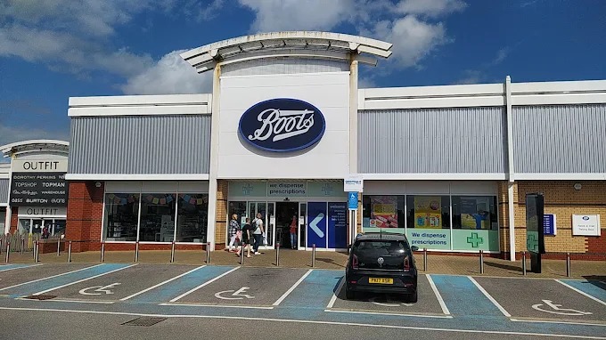 Boots Shopping | Store