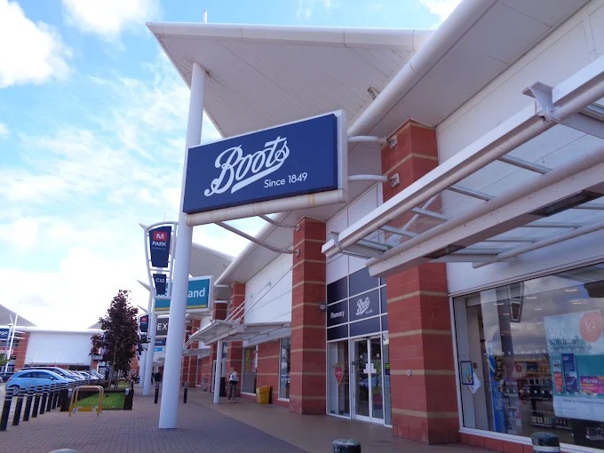 Boots Shopping | Store