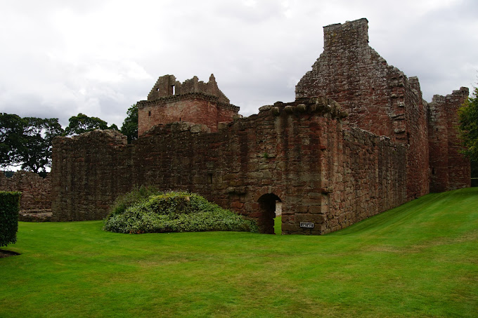 Edzell Castle and Garden - Logo