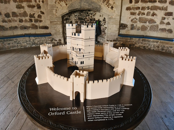 English Heritage - Orford Castle Orford Museums 004