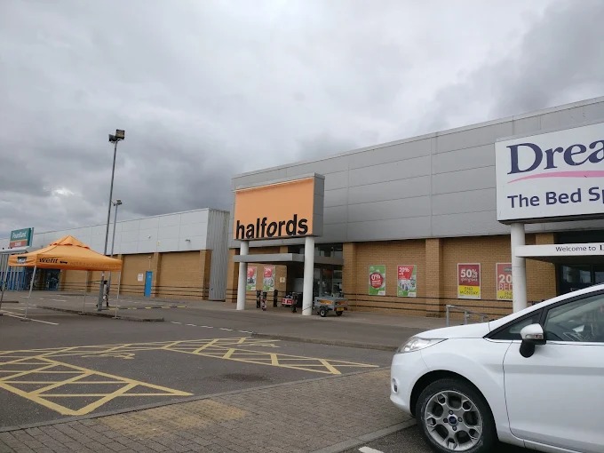 Halfords Shopping | Store