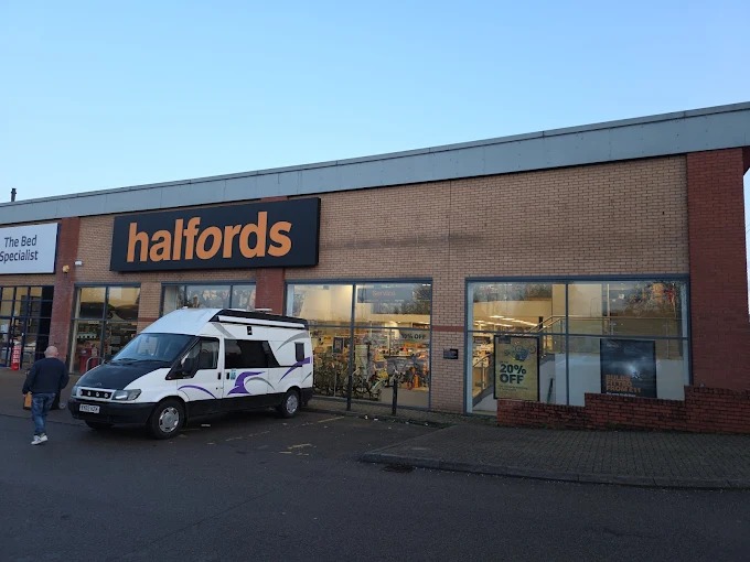 Halfords Shopping | Store