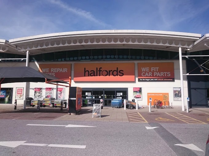 Halfords Shopping | Store
