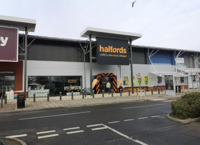 Halfords Shopping | Store