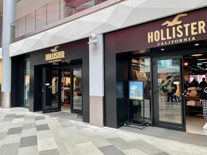 Hollister Co. Shopping | Store