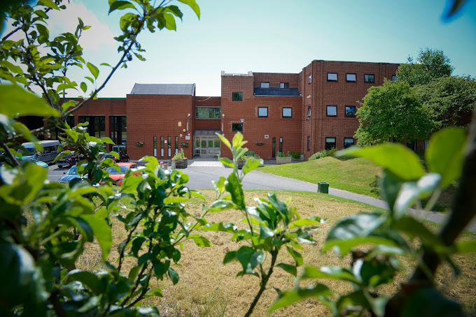 Horsforth School & Sixth Form at Horsforth Education | Schools
