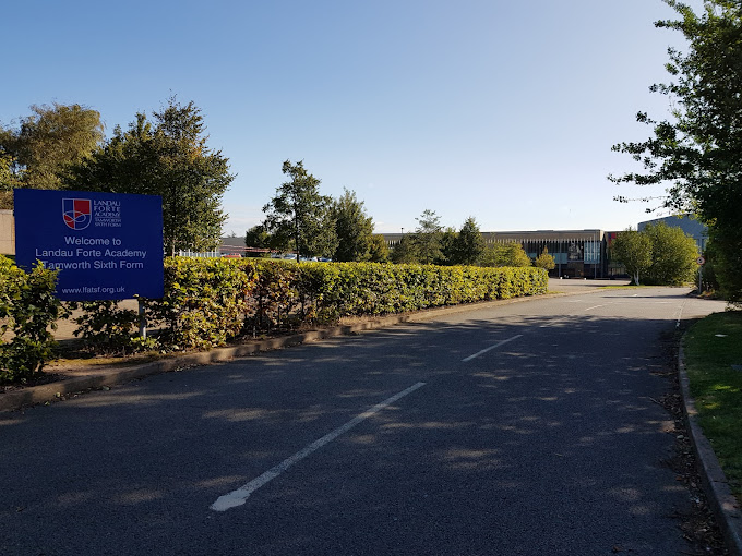 Landau Forte Academy Tamworth Sixth Form Tamworth Colleges 03