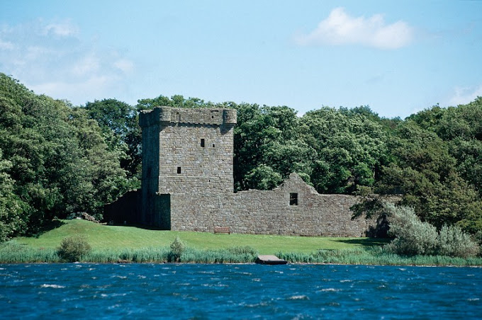 Lochleven Castle - Logo