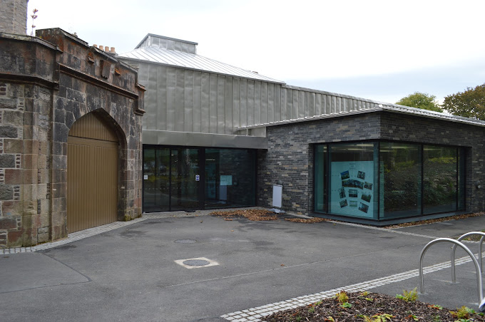 Museum & Tasglann nan Eilean Logo