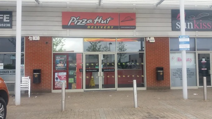 Pizza Hut Food and Restaurant | Fast Food
