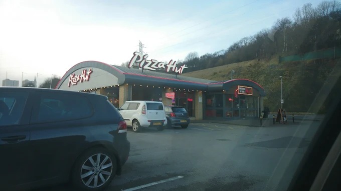 Pizza Hut Food and Restaurant | Fast Food