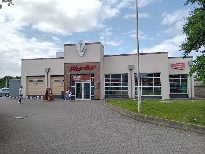 Pizza Hut Cheshire Oaks Food and Restaurant | Fast Food