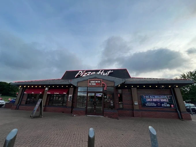 Pizza Hut Food and Restaurant | Fast Food