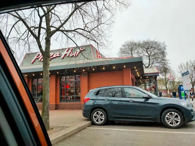 Pizza Hut Food and Restaurant | Fast Food