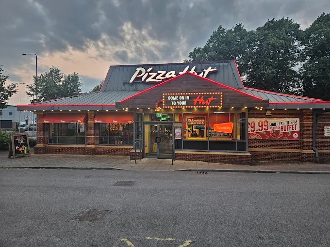 Pizza Hut Food and Restaurant | Fast Food