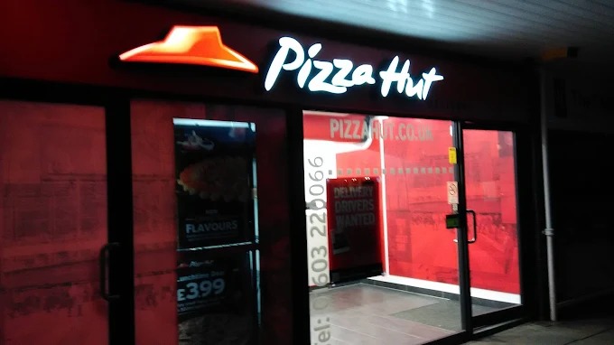 Pizza Hut Food and Restaurant | Fast Food