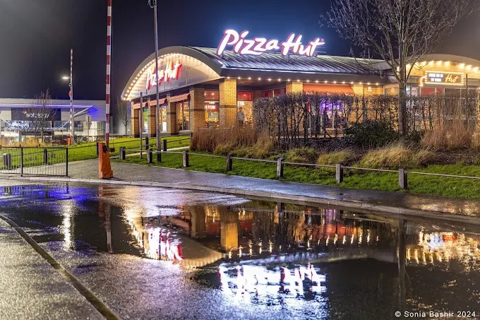 Pizza Hut Food and Restaurant | Fast Food