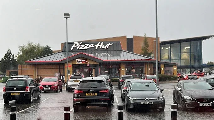 Pizza Hut Food and Restaurant | Fast Food
