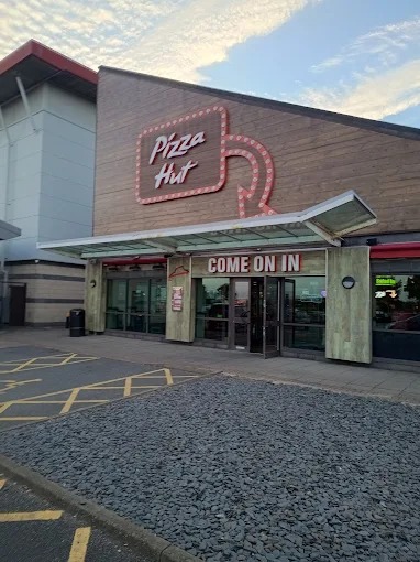 Pizza Hut Silverlink Food and Restaurant | Fast Food