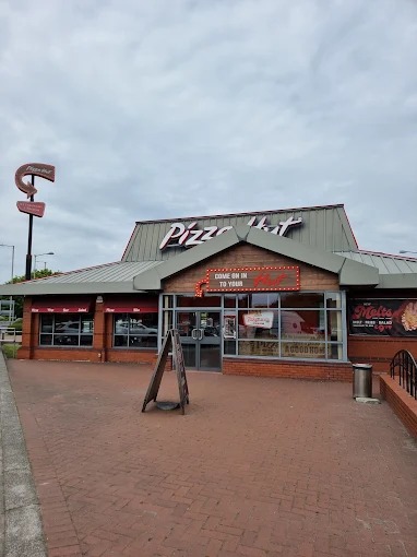 Pizza Hut Food and Restaurant | Fast Food