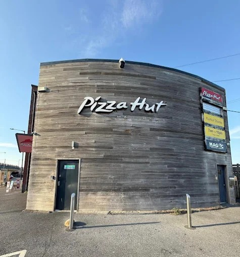 Pizza Hut Food and Restaurant | Fast Food