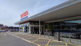 Tesco Superstore Shopping | Supermarket
