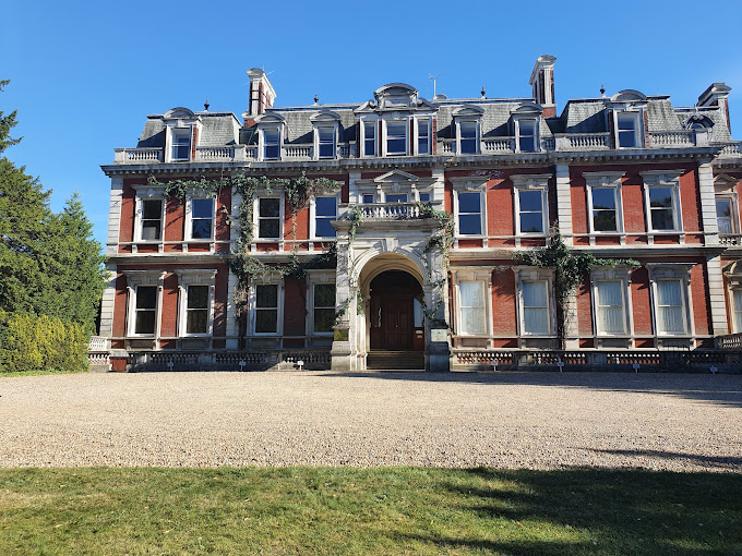 Tring Park School for the Performing Arts Tring Schools 02